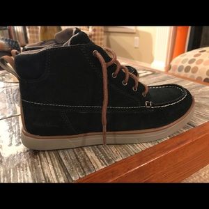 Women’s Eddie Bauer Suede Chukkas
